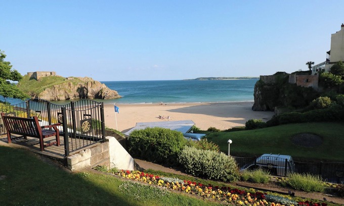 Penally Cottage | Bay View Apartment