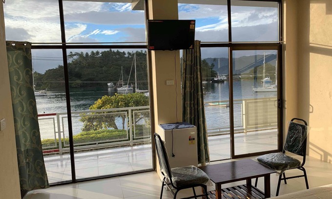Savusavu Hotel | Bay View Barbers Lodge