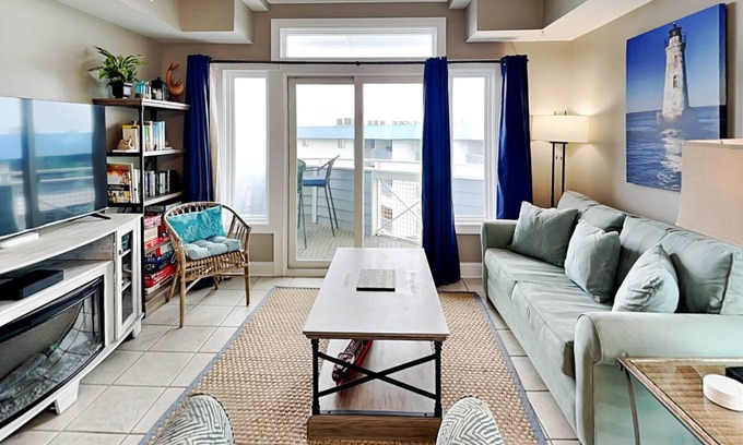 Tybee Island Condo | Bay View Villas 301 | Waterfront, Community Pool