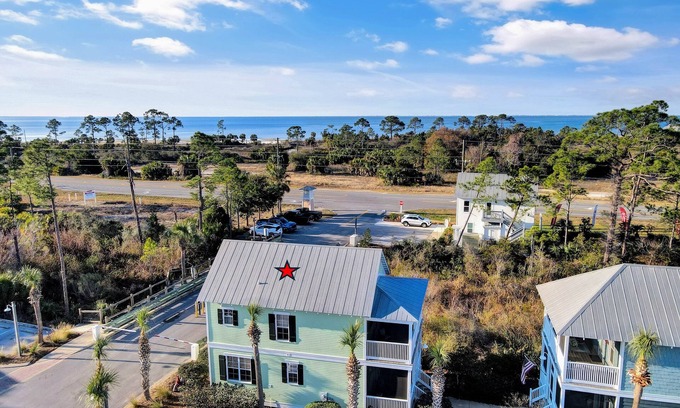 Port St. Joe Cottage | "BAY WATCH" IS A 2BD IMMACULATE COTTAGE W/BAY VIEWS, 2 COMMUNITY POOLS! PET FRIENDLY!