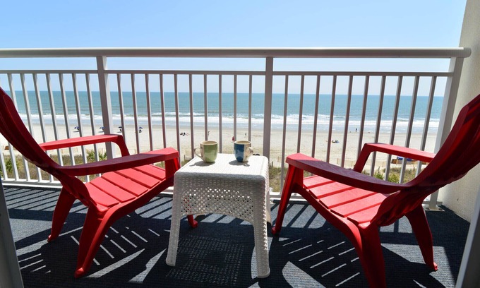 Crescent Beach Condo | Bay Watch Resort 420 - Beautiful OceanFront 1 Bedroom 1 Bath
