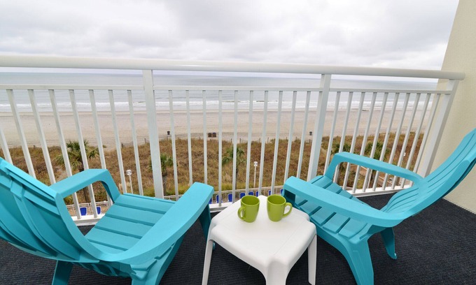Crescent Beach Condo | Bay Watch Resort 419 - Beautiful OceanFront - 1 Bedroom 1 Bath