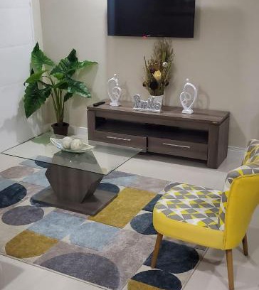 Portmore Apartment | Bayfront City & sea view