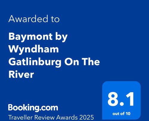 Gatlinburg Hotel | Baymont by Wyndham Gatlinburg On The River