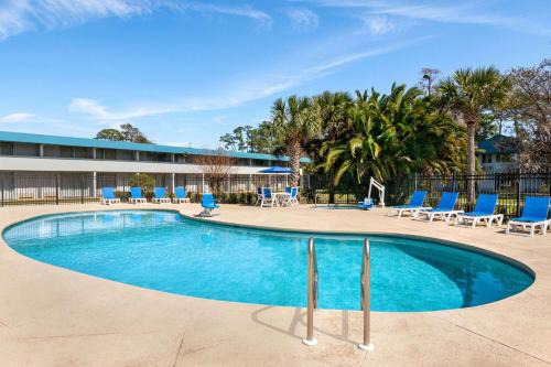 Daytona Beach Hotel | Baymont by Wyndham Intl Speedway I-95 Daytona Beach