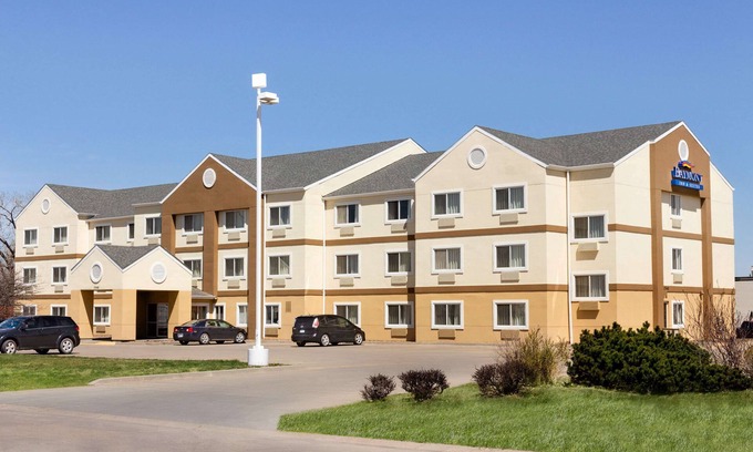 Salina Hotel | Baymont by Wyndham Salina