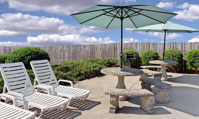 Sanford Hotel | Baymont by Wyndham Sanford