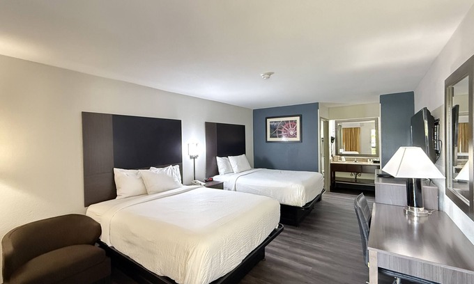 Tallahassee Hotel | Baymont by Wyndham Tallahassee