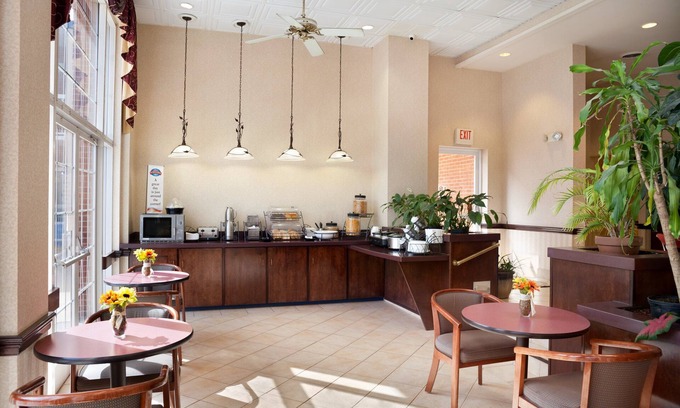 Warrenton Hotel | Baymont by Wyndham Warrenton
