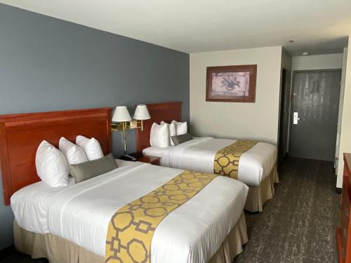 Yreka Hotel | Baymont by Wyndham Yreka