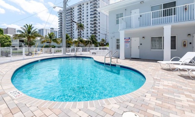 Central Beach Apartment | Bayshore Breeze #2 - Fort Lauderdale Beach