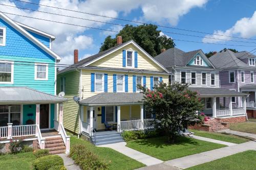 Cape Charles House | Bayside - Classic duplex in historic downtown!