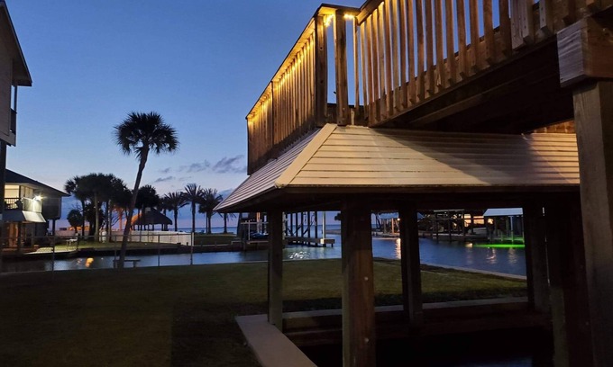Galveston House | Bayside Memories - Canal front, pet-friendly home with amazing Bay views!