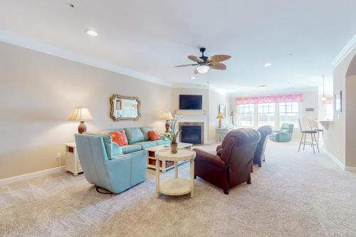 Bayside Apartment | Bayside Resort - 31738 Lakeview Dr #202A