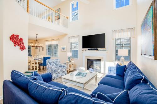 The Commons House | Bayside Resort - 36352 Day Lily