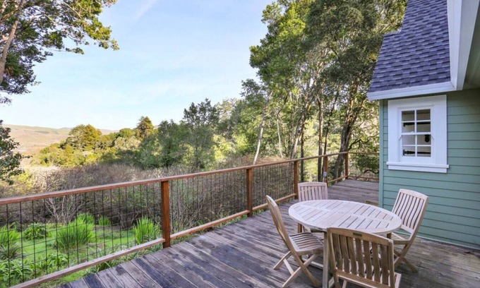Inverness House | Baytree Cottage | Beautiful Stay w/Amazing Views