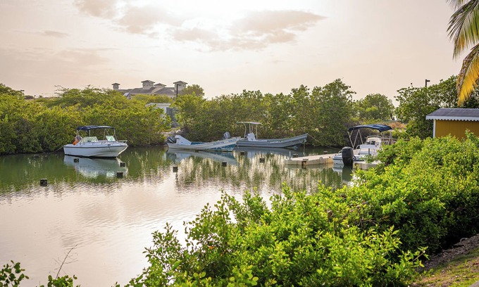 Runaway Bay Condo | Bayview Condo.