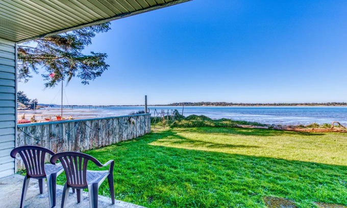 Coos Bay House | Bayview Cottage