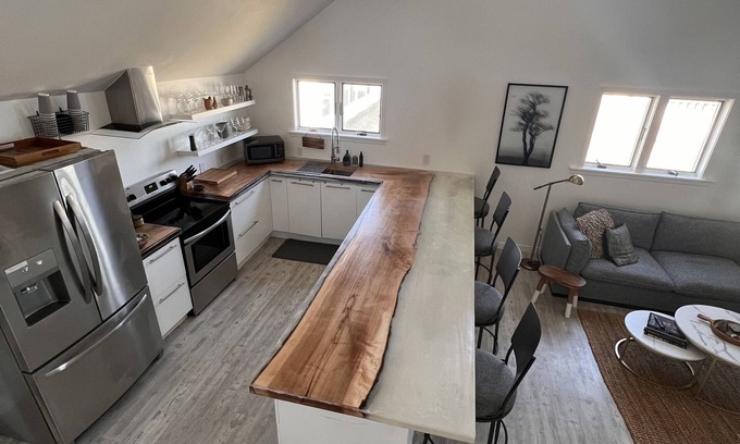 Bay City House | Bayview Hideaway! Newly remodeled beach house!