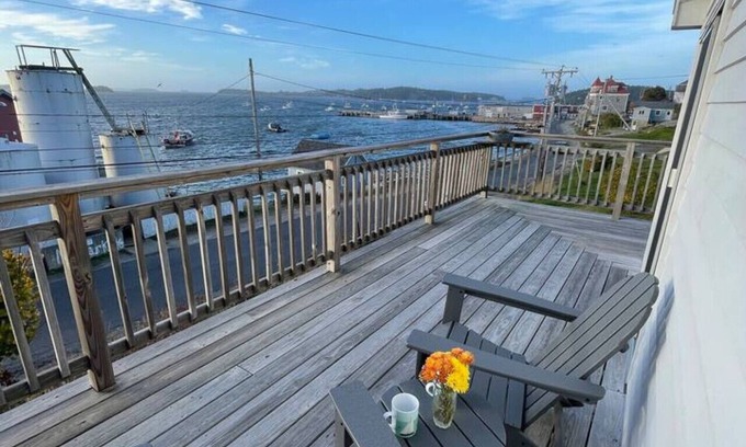 Stonington House | Bayview House 1br 2ba Stunning Harbor Views