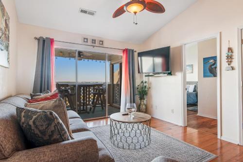 Pensacola Beach Apartment | Baywatch