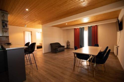 Tsilkani Apartment | Bazaleti Gift