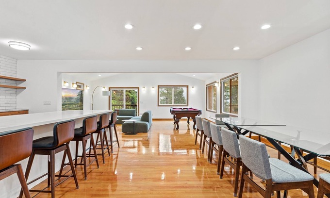 Park Pacifica House | BBQ|EV|PoolTable|Views|Office|K&QBeds|Games| Luxury Coastal Living 4 Large Group