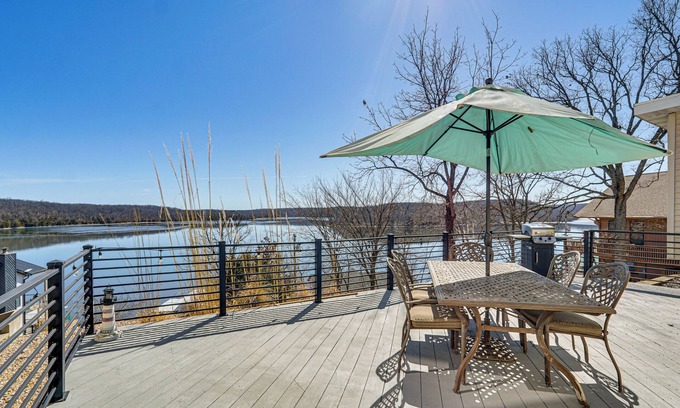Kaiser House | BBQ-Ready Home in Lake of the Ozarks State Park!