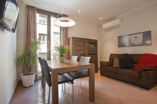 El Born Apartment | BCNGOTIC 33