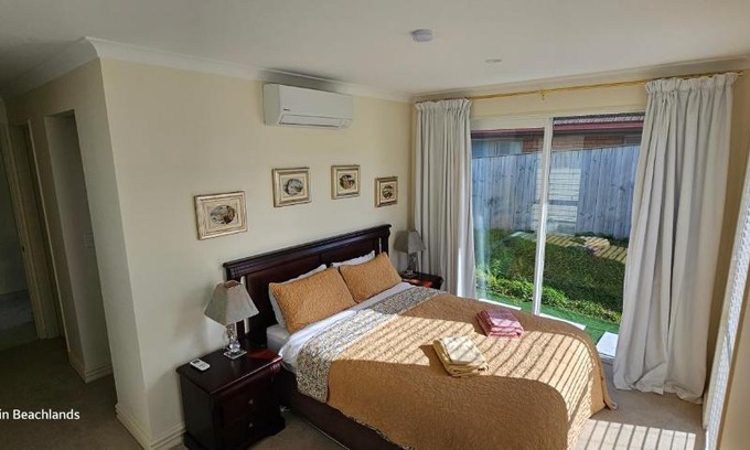 Beachlands House | Be My Guest in Beachlands