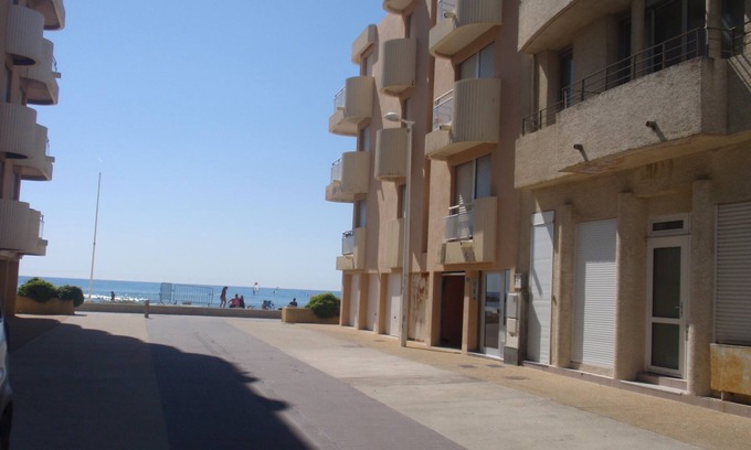 Palavas-les-Flots Apartment | Beach 20 meters - Apartment Lattes