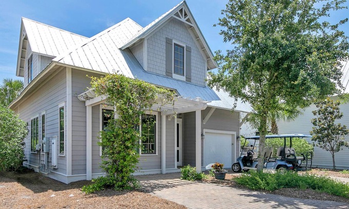 Dune Allen Beach House | ⭐Beach Access~Infinity Pool~4 Bikes~Golf Cart~Sandy Dunes Beach Cottage⭐