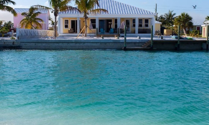 Treasure Cay House | Beach and Boaters Dream – New Build - 3bed/3 ½ bath Home w/Dock "Dragonfly"