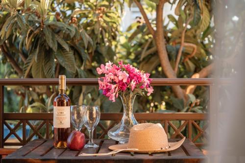 Ireon Apartment | Beach apartment next to the temple of Hera