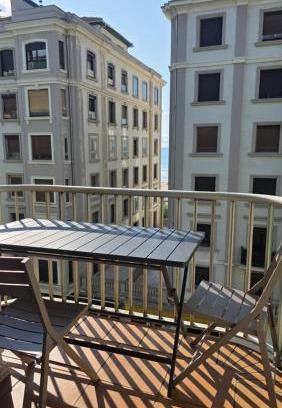 Gros Apartment | Beach Big Apartment With 3 Rooms Apartment Parking Included