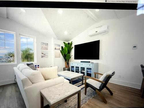 Central Mission Beach House | Beach Bloom