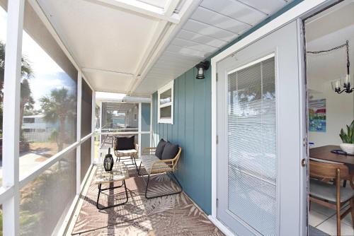 Mid Island House | Beach Bungalow 2 by Sun Palace Vacations