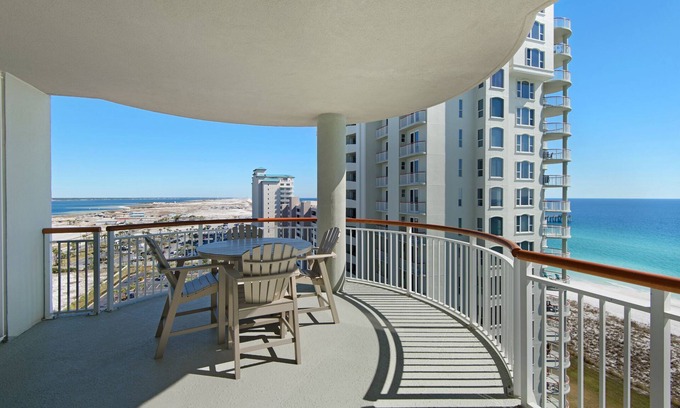 Navarre Beach Condo | Beach Colony 12A Gulf-Front 3 BD/3BA Condo Navarre Beach!
