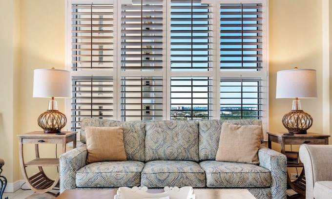 Ono Island Apartment | Beach Colony East 10D-Beach Front unit with large terrace & amazing view!