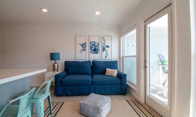 Galveston Condo | Beach Condo Freshly Renovated- Gorgeous views- cross the dune to beach (2307)