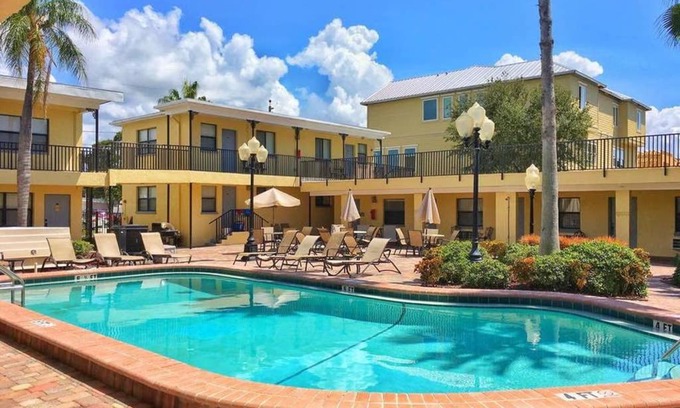 Redington Beach Apartment | Beach Condo in Gated Complex, Heated Courtyard Pool, Ocean only 1 block away!