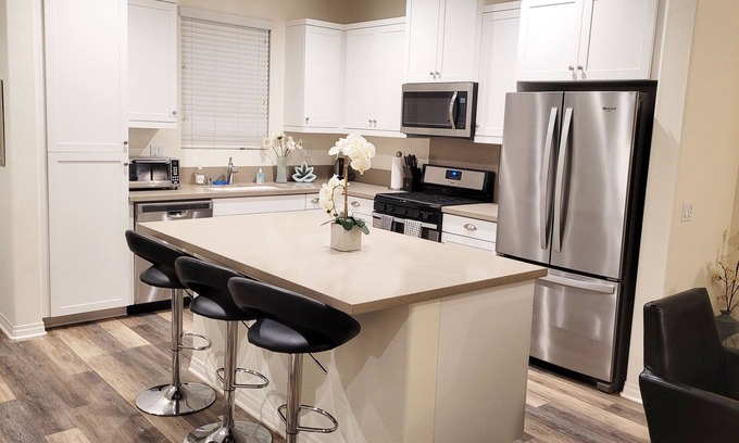 Imperial Beach Condo | Beach Condo nestled between IB & Coronado