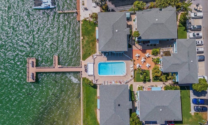 Clearwater Beach Condo | Beach Condo W/Heated Pool - Waterfront View, Steps to Sand - Coral Resort B-2