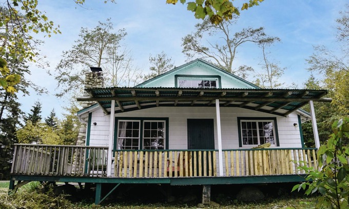 Hubbards Cabin | Beach Cottage - Pine Terrace - Hubbards Beach