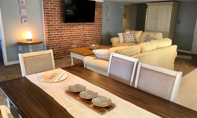 Ocean City House | Beach Cove: Ocean Front 4Bed/2Bath - Ocean City MD