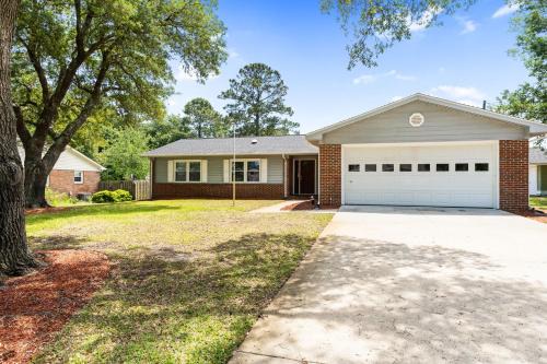 Wilmington Villa | Beach & Downtown Family Fun Wilmington Stay Villa