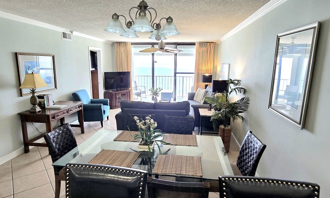 Orange Beach Condo | Beach Front 2/2 Condo - Orange Beach - Indoor+Outdoor Pools