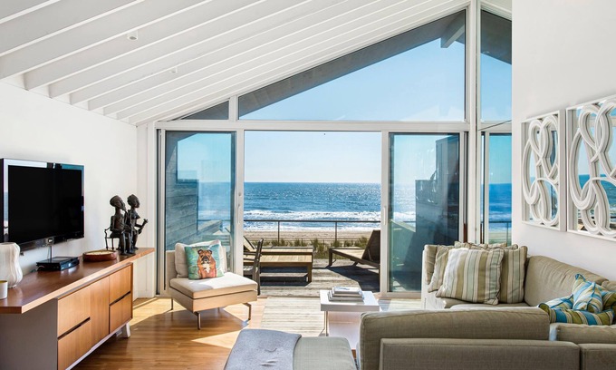 Fire Island Pines Condo | Beach front 2-bedroom - Fire Island Pines - 30 day min. stay