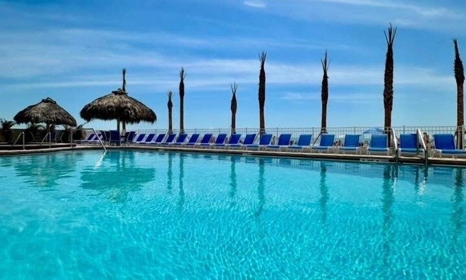 Redington Shores Condo | Beach Front 3/3 located between Clearwater and St. Pete. Pool & Spa are open.