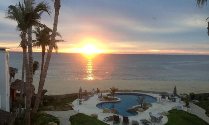 San Jose del Cabo Condo | BEACH FRONT CONDO PLAYA COSTA AZUL